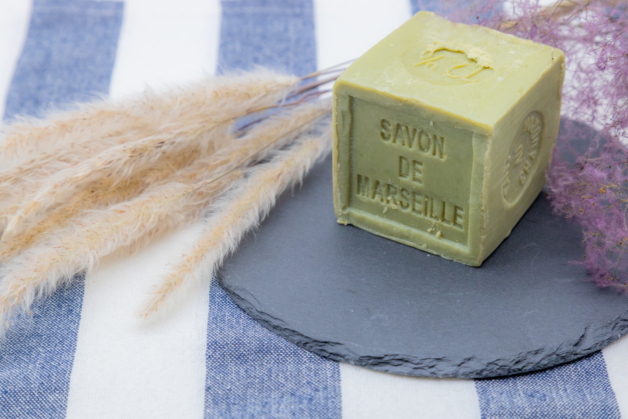マルセイユ石鹸はアトピー肌や敏感肌の人にとって非常に使いやすい石鹸