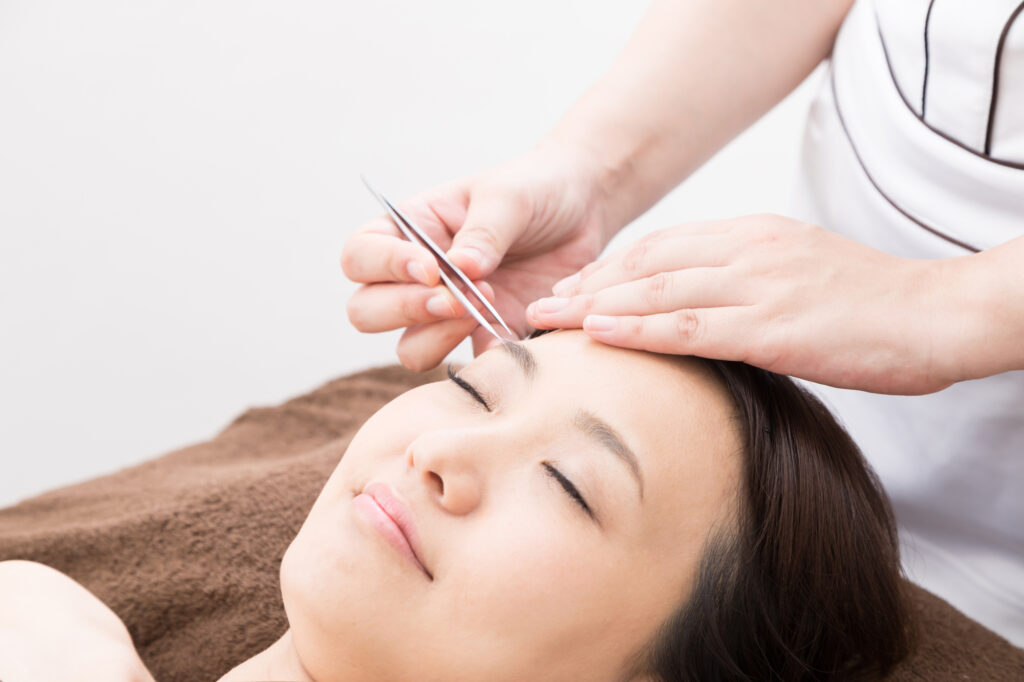 アトピーで眉毛が薄い